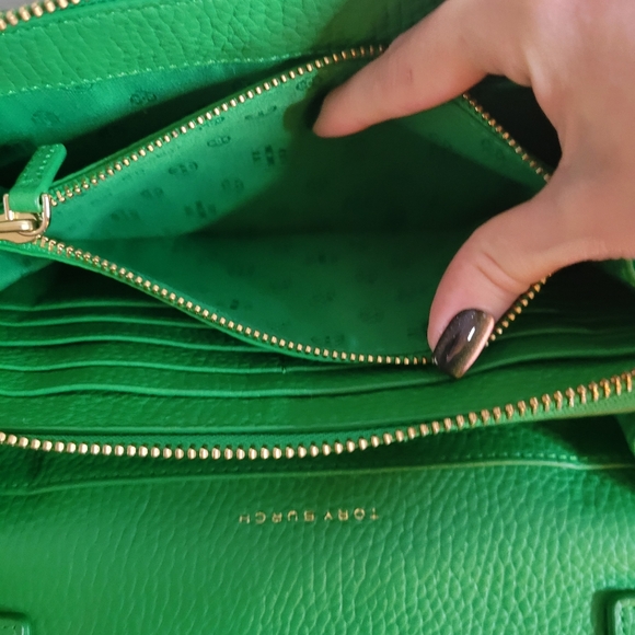 Tory Burch Thea Crossbody Bag - Picture 13 of 15